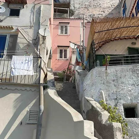 Apartment Il Nido Del Gabbiano Procida